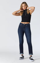 Load image into Gallery viewer, Kathleen Slim Boyfriend Jeans