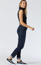 Load image into Gallery viewer, Kathleen Slim Boyfriend Jeans
