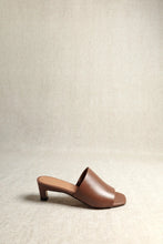 Load image into Gallery viewer, Avellana Heels