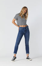 Load image into Gallery viewer, Kathleen Slim Boyfriend Jeans