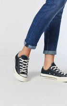 Load image into Gallery viewer, Kathleen Slim Boyfriend Jeans