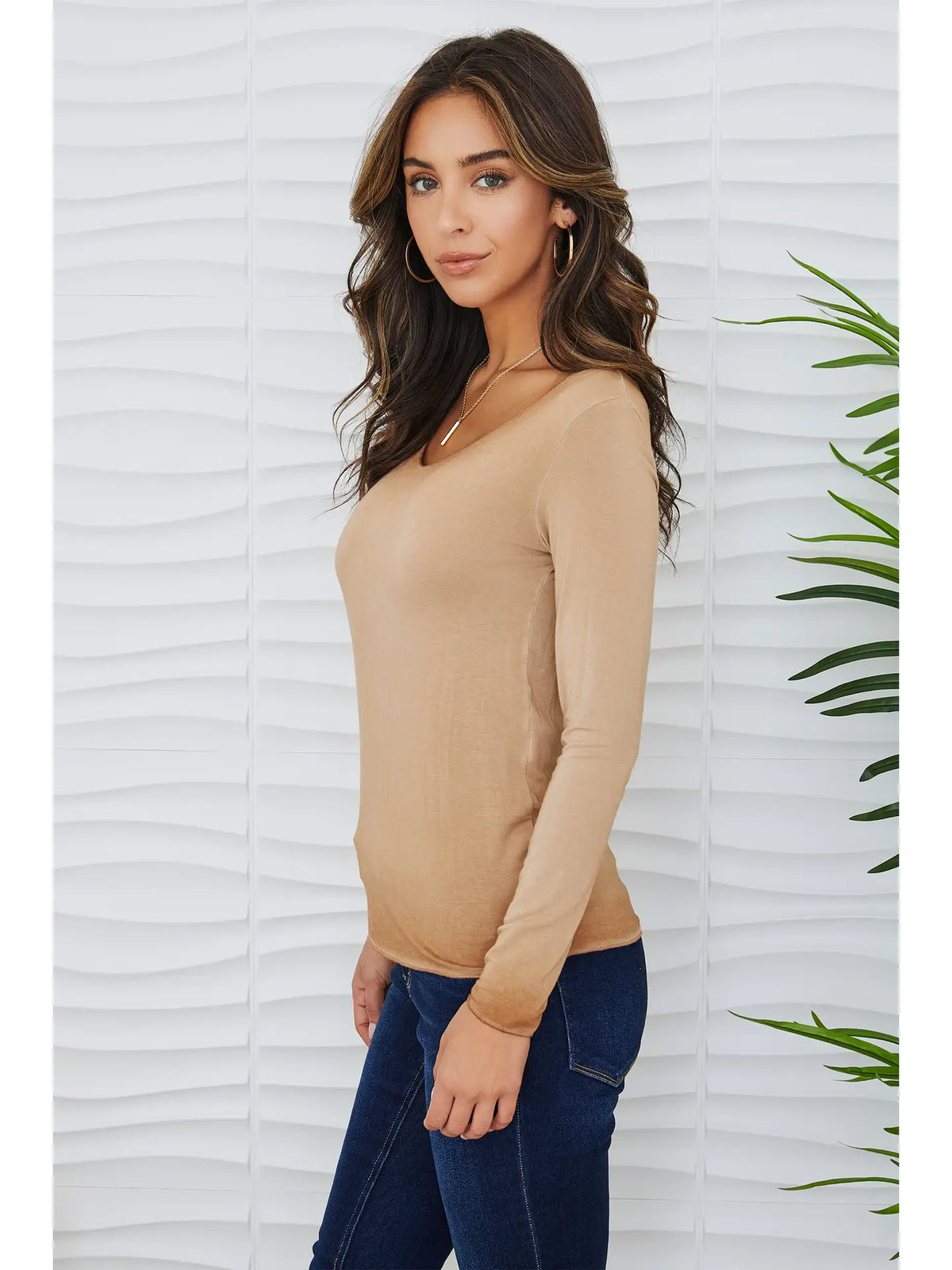 Mineral Wash V-Neck