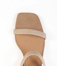 Load image into Gallery viewer, Poppy Heels
