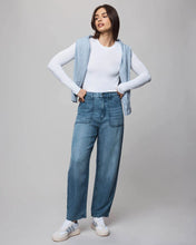 Load image into Gallery viewer, Long Sleeve Crew Neck
