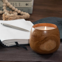 Load image into Gallery viewer, Palo Santo &amp; Suede Candle
