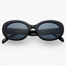 Load image into Gallery viewer, Vivian Sunglasses
