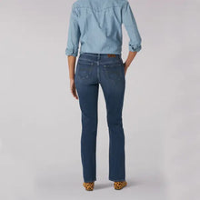 Load image into Gallery viewer, Vintage Regular Fit Lees
