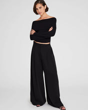 Load image into Gallery viewer, Pleated wide leg Trouser
