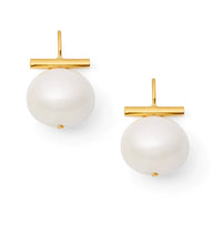 Load image into Gallery viewer, Classic pebble pearl earrings
