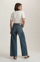 Load image into Gallery viewer, Siena Dark Blue Jean
